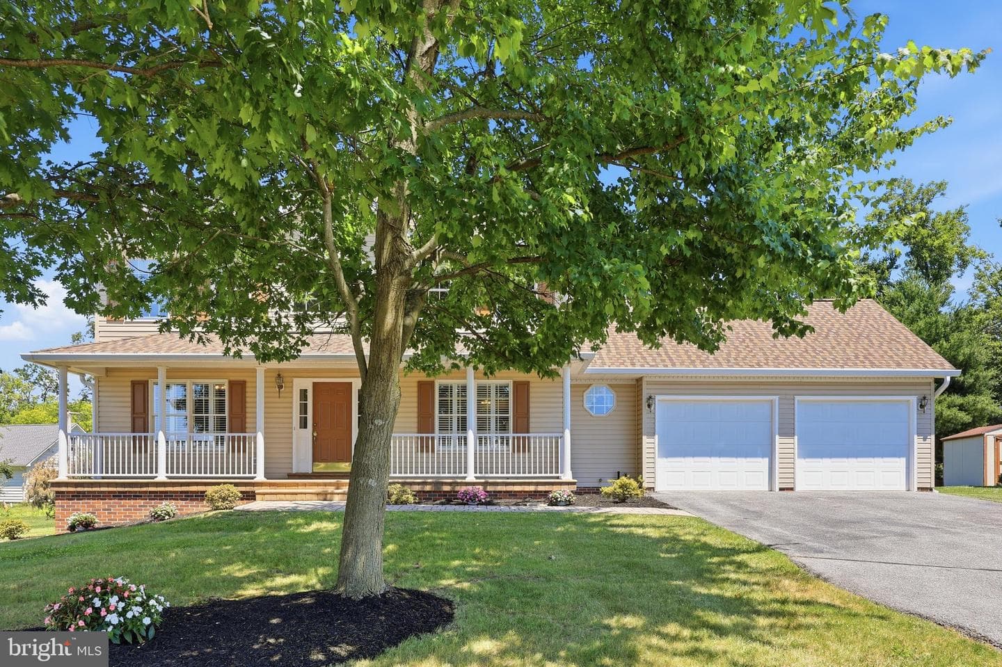 210 Bennett Court photo 51
