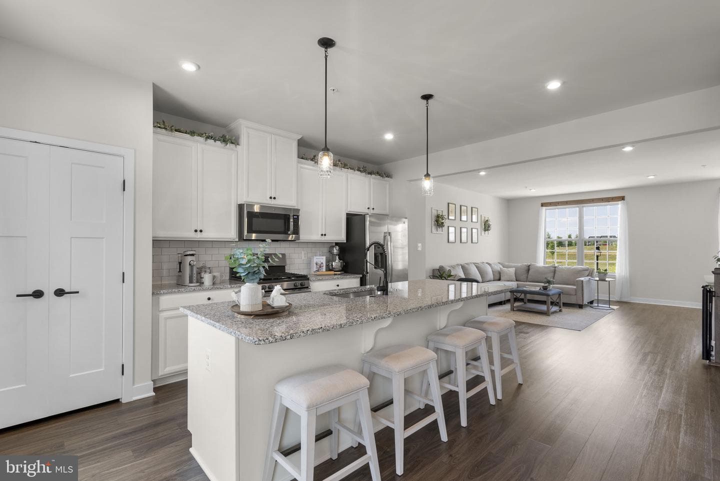 7095 Kokanee Way photo 3