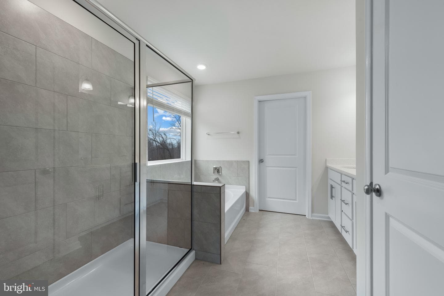 467 Ensemble Way photo 29