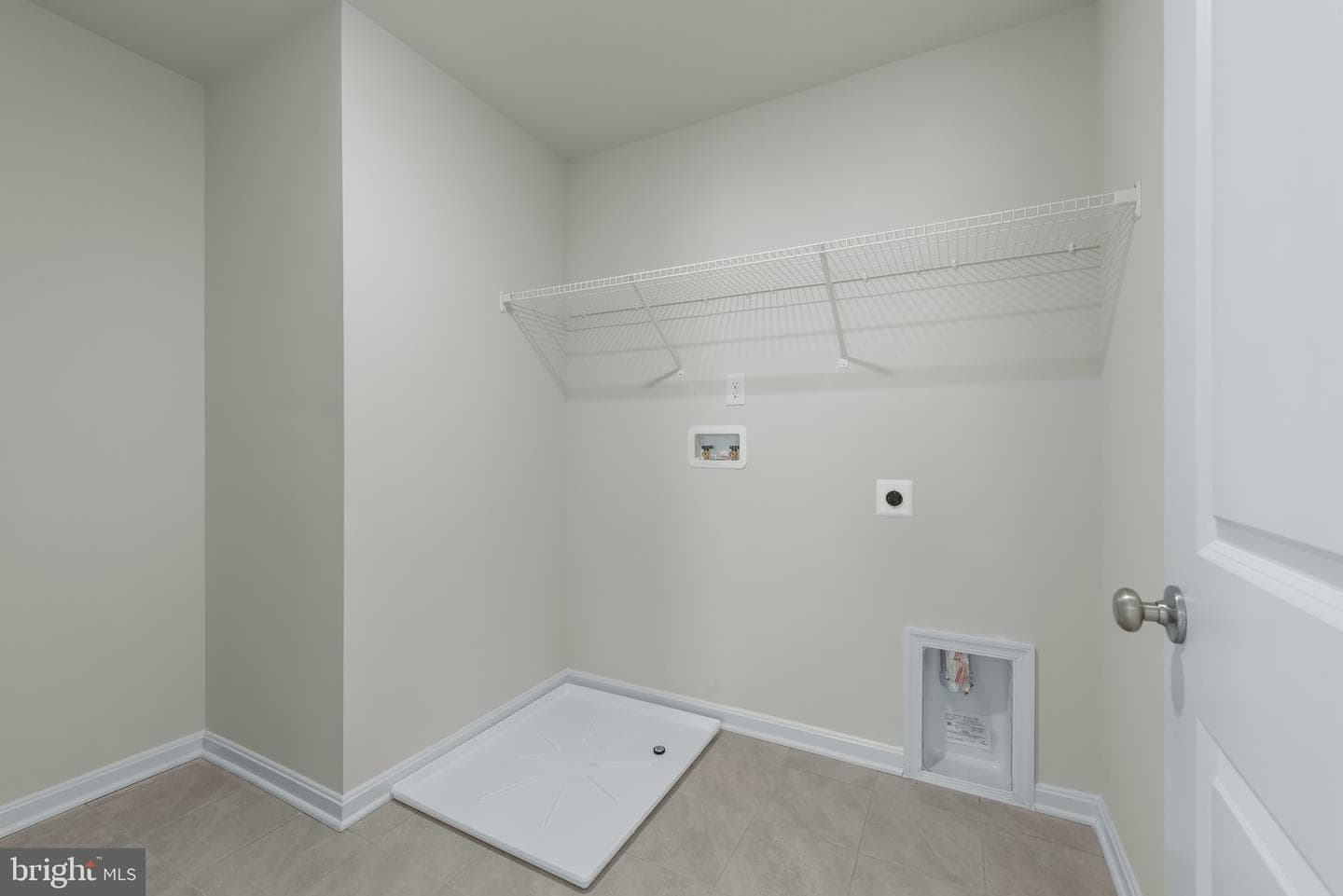 467 Ensemble Way photo 32