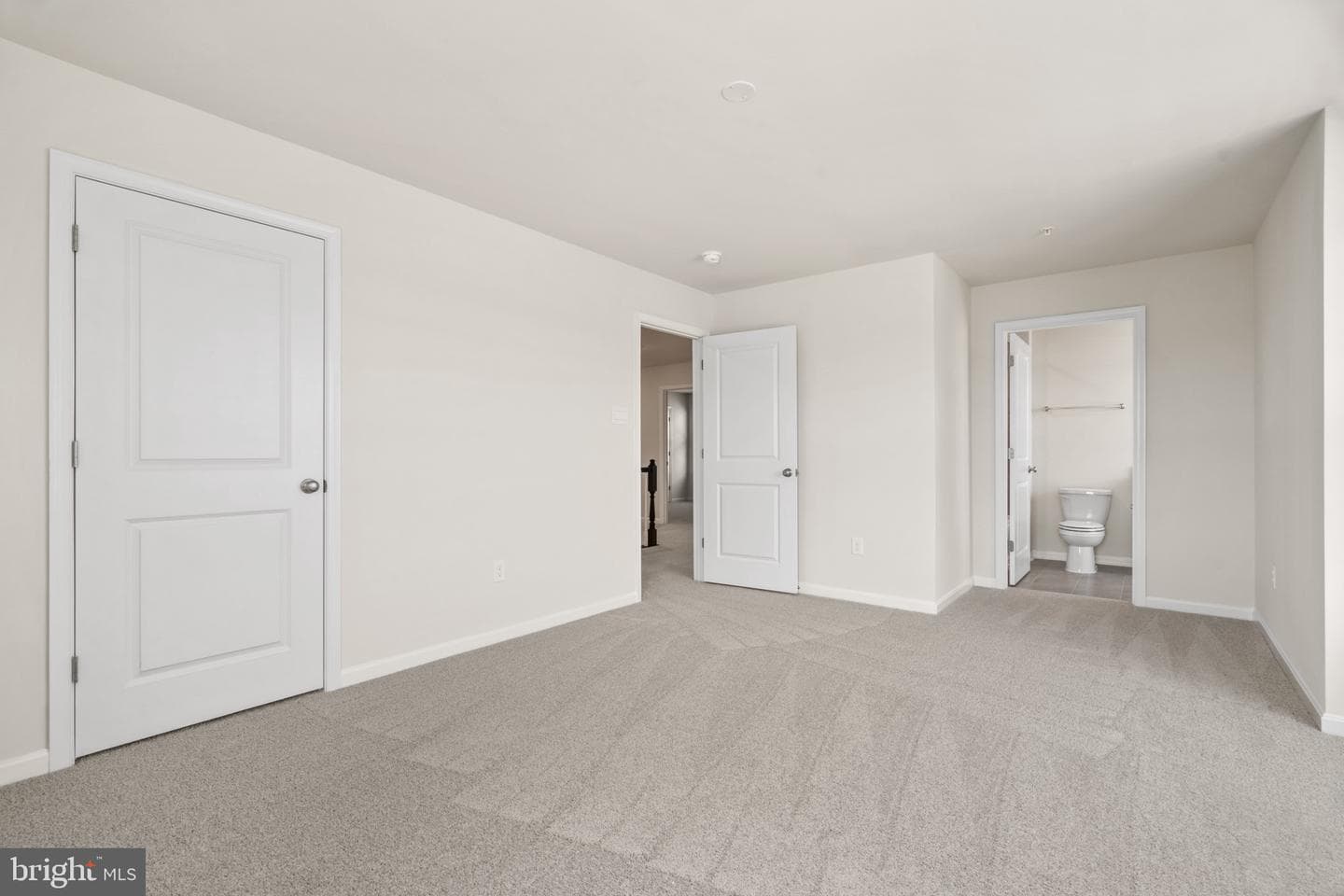 469 Ensemble Way photo 27