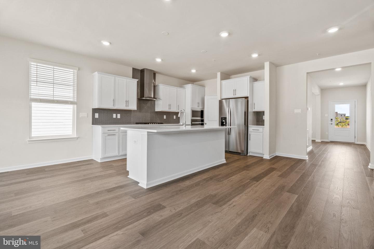 469 Ensemble Way photo 7