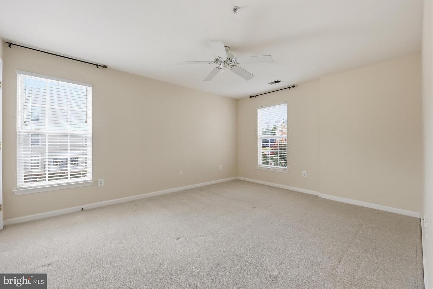 502 Leahy Court #2f photo 24