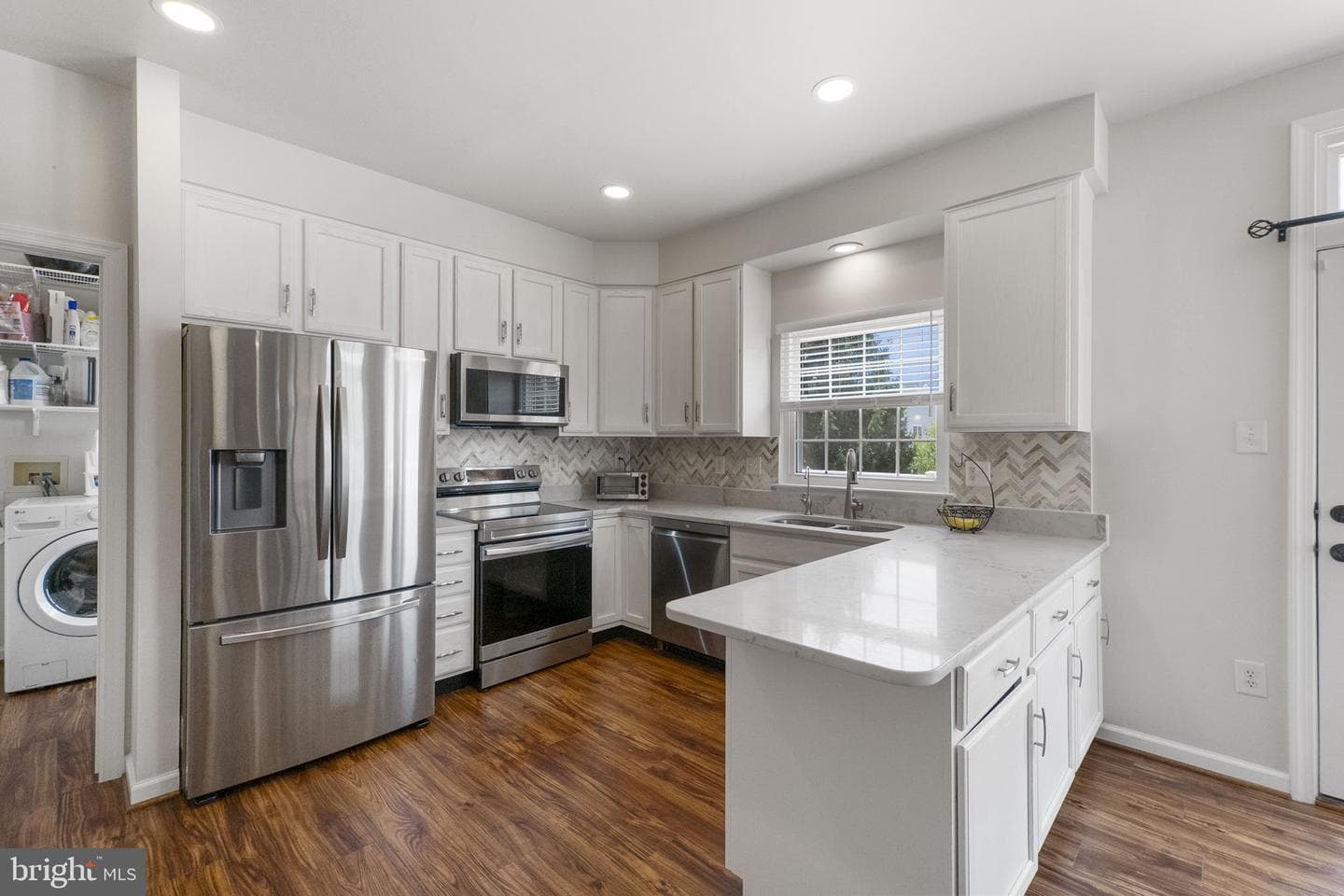 115 Phoenix Court photo 19