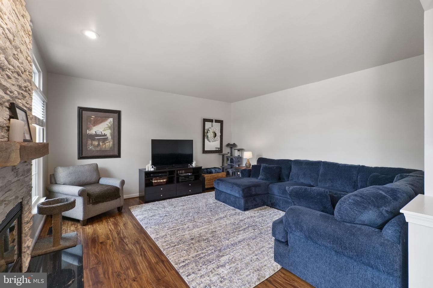 115 Phoenix Court photo 24