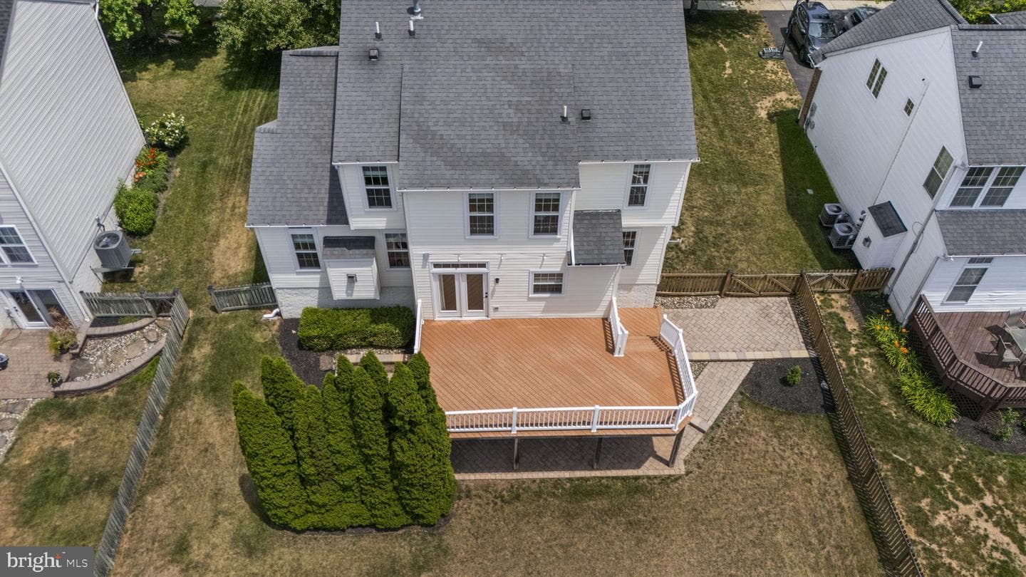 115 Phoenix Court photo 5
