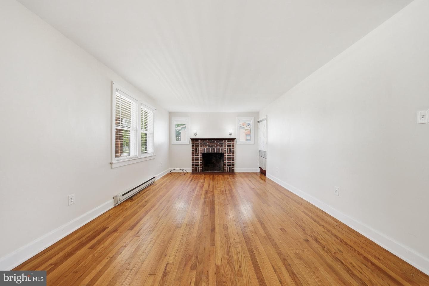 624 Military Road photo 11