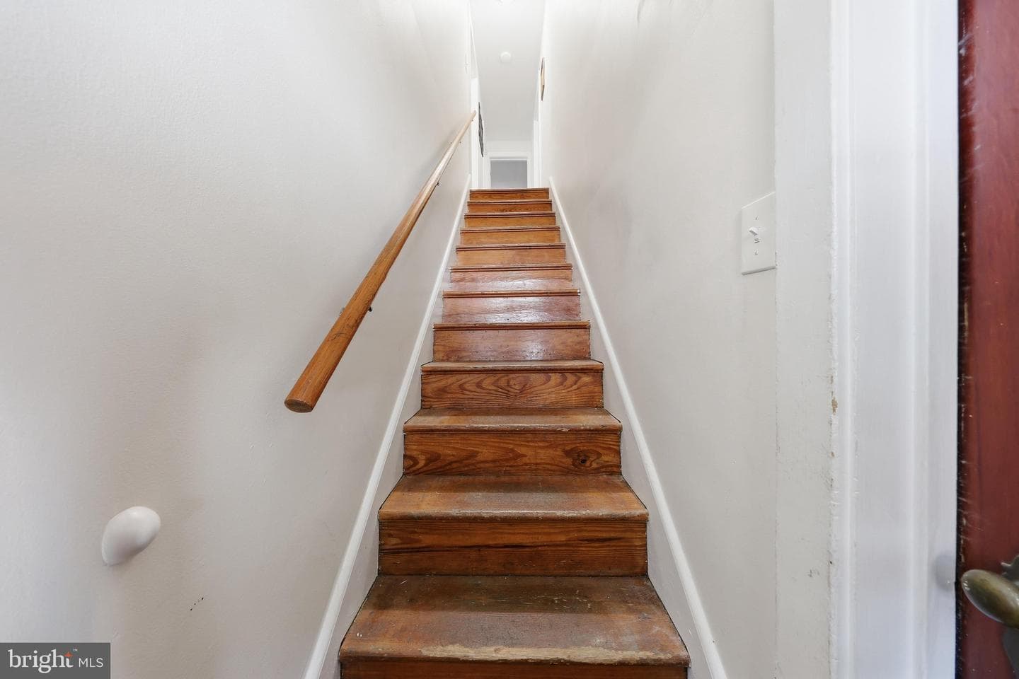624 Military Road photo 30