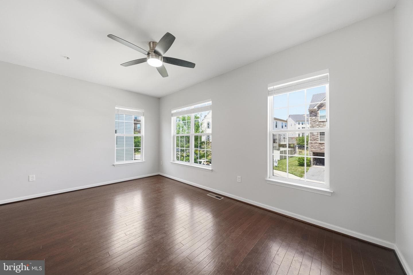 6251 Alexa Street photo 12
