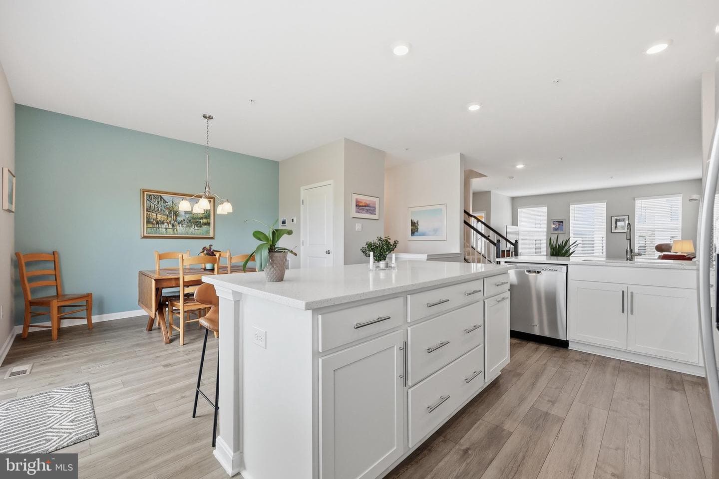 486 Tiller Street photo 16