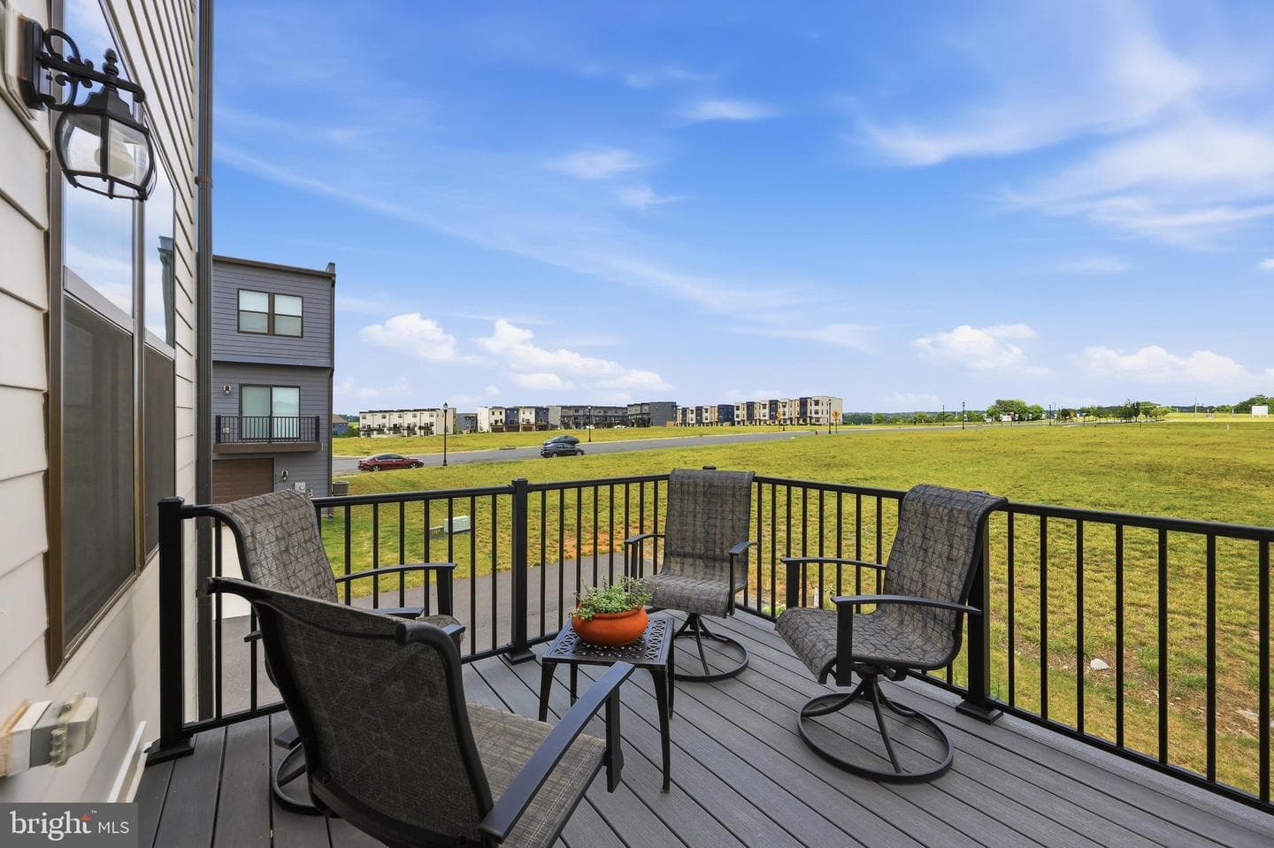 486 Tiller Street photo 38