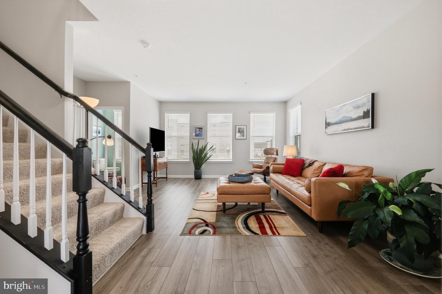 486 Tiller Street photo 4