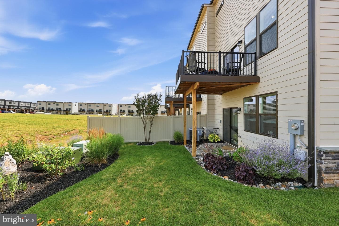 486 Tiller Street photo 45