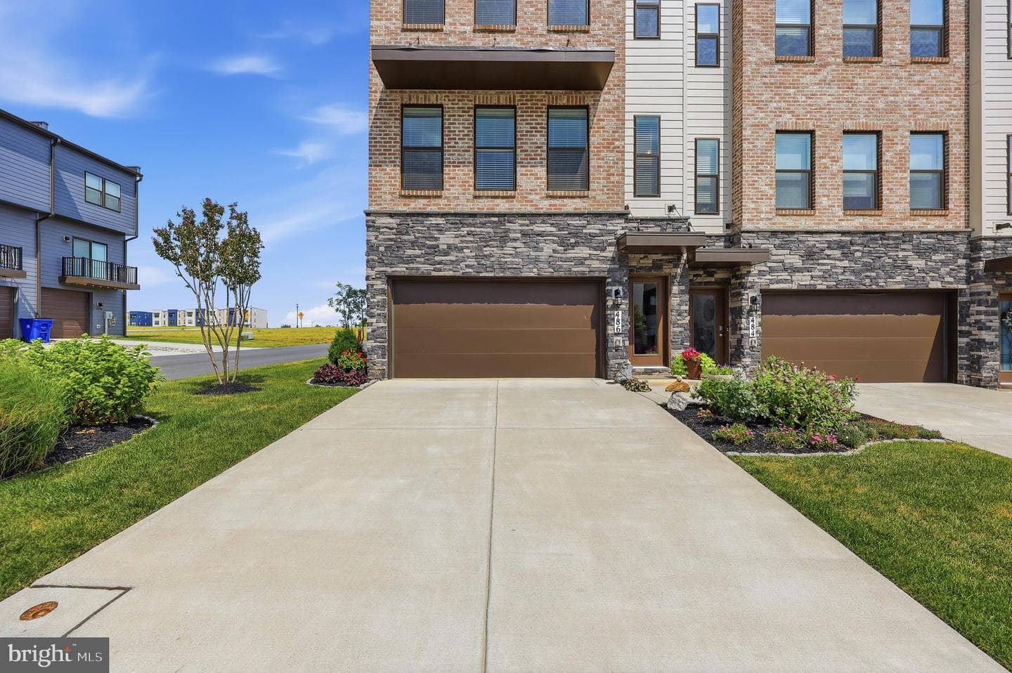 486 Tiller Street photo 50