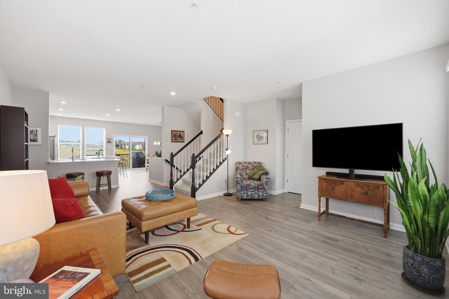 486 Tiller Street photo 7