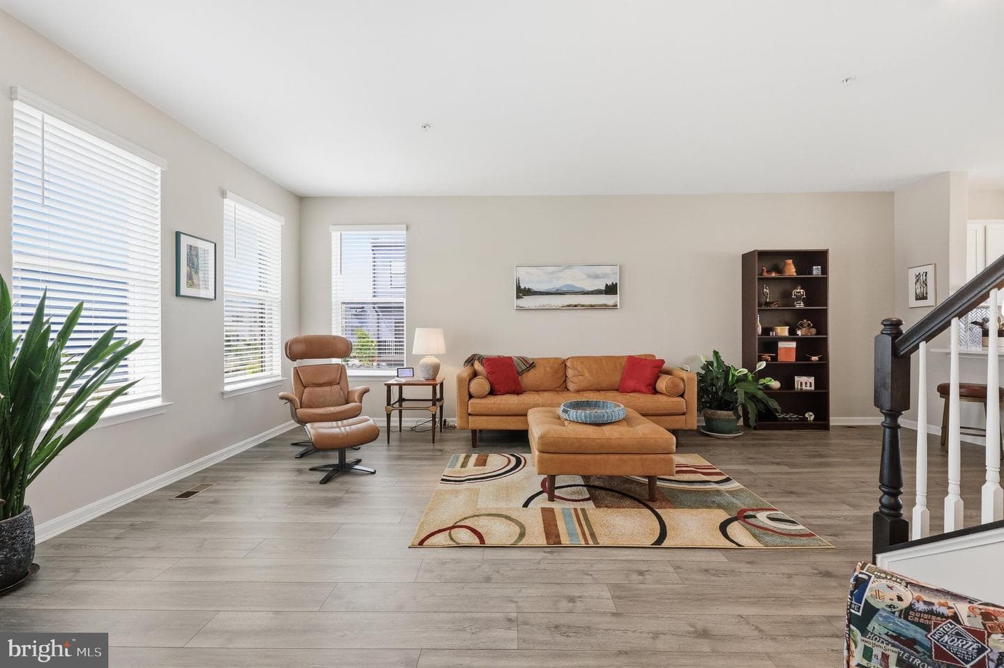 486 Tiller Street photo 8