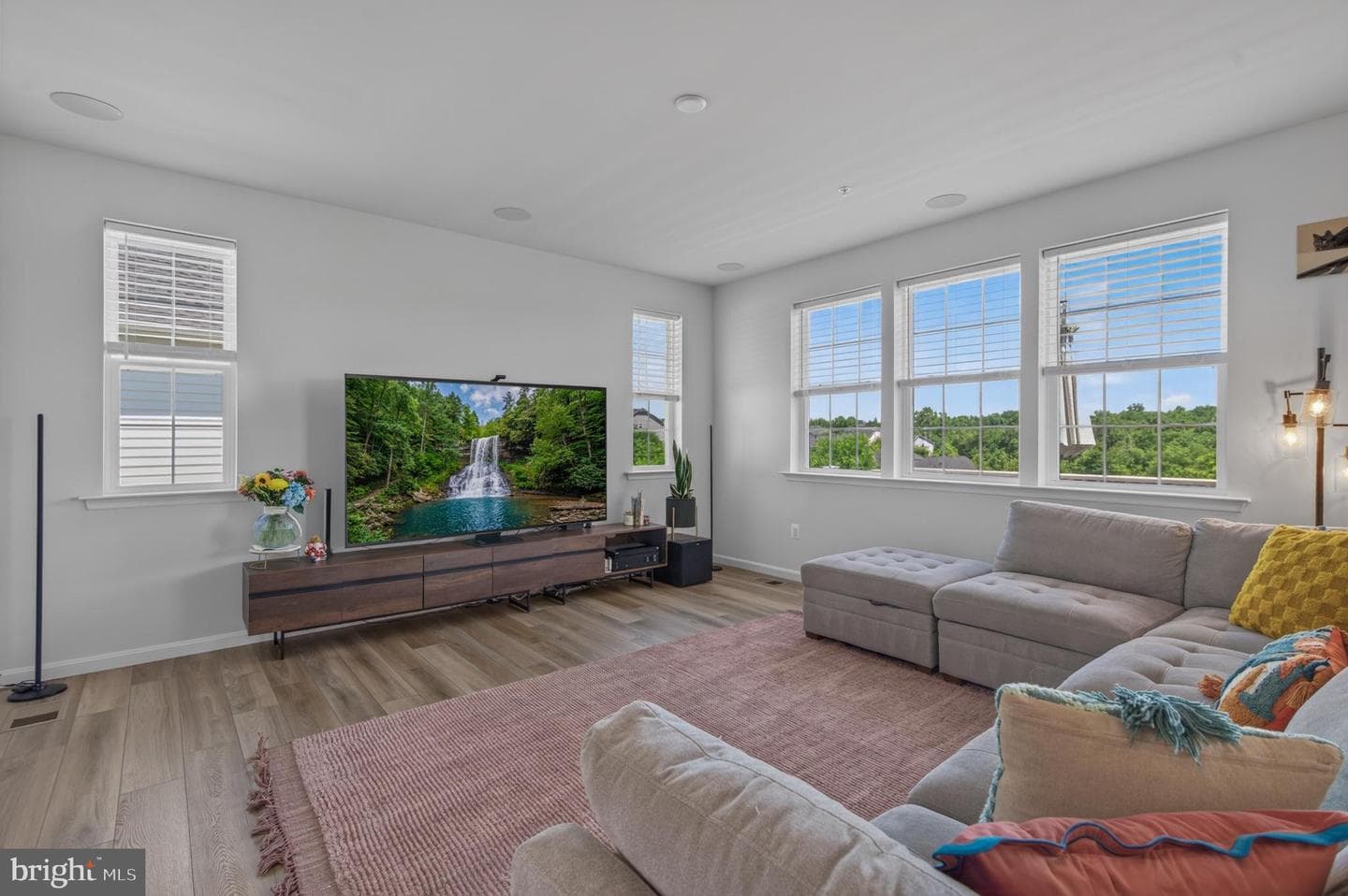 409 Karn Pl photo 23