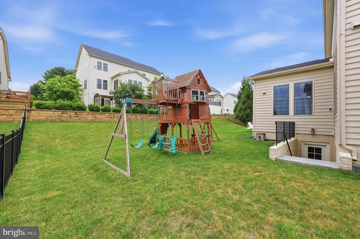 3425 Winmoor Drive photo 37