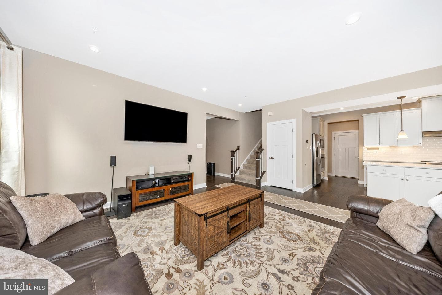 11069 Emerald Crown Drive photo 8