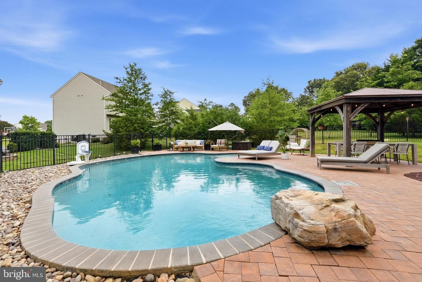 415 William Plummer Street photo 64