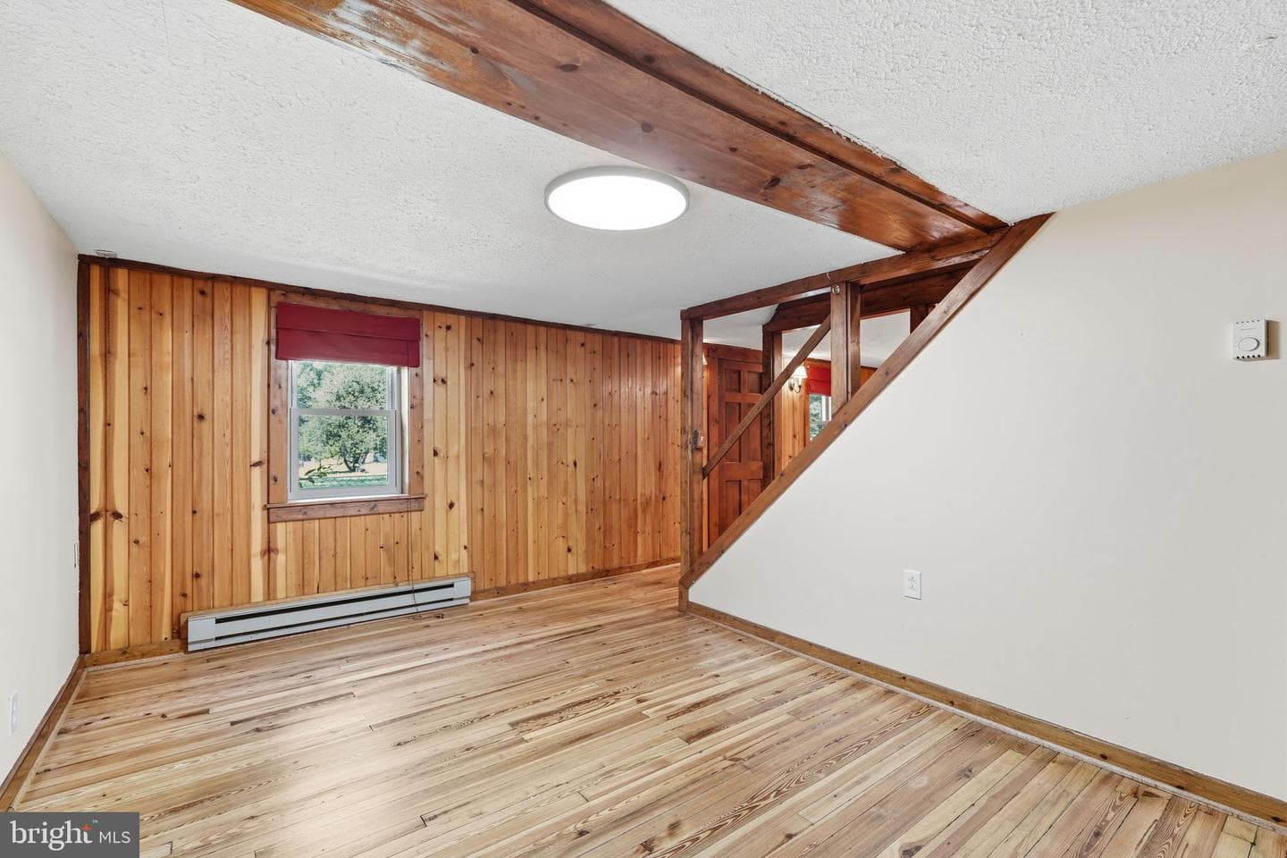 6529 Mountaindale Road photo 4