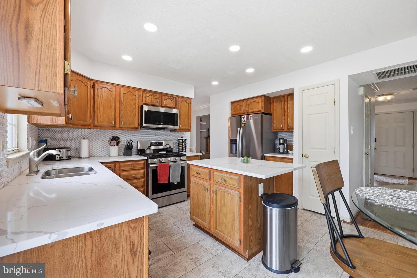 9059 Allington Manor Circle W photo 12