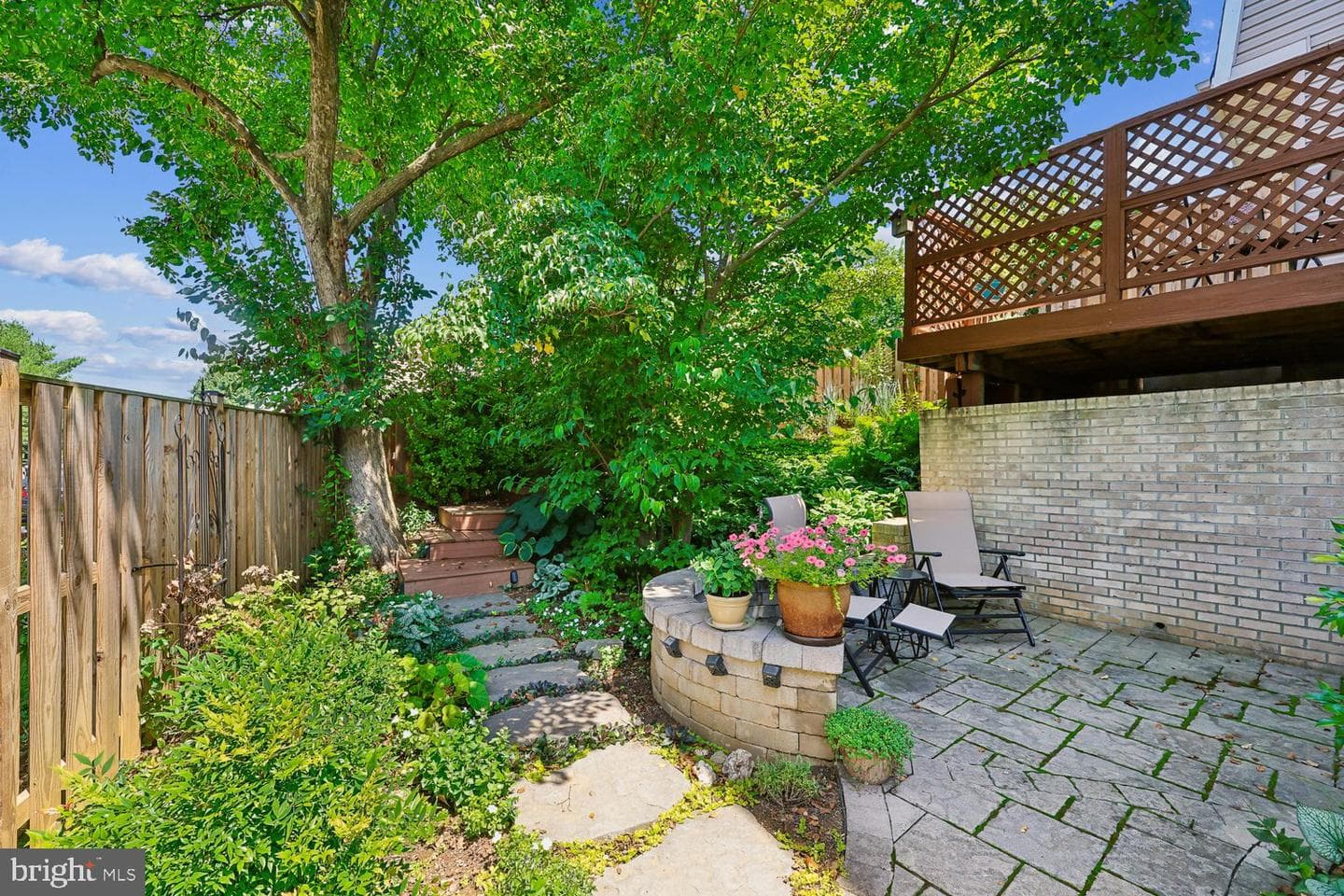 74 Oxford Court photo 47