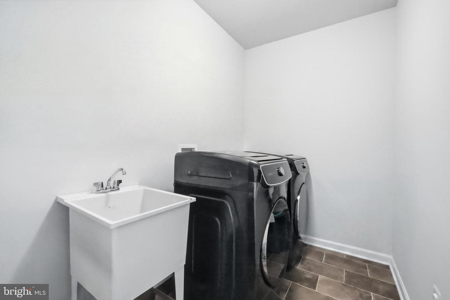 5707 Hawk Ridge Road photo 55