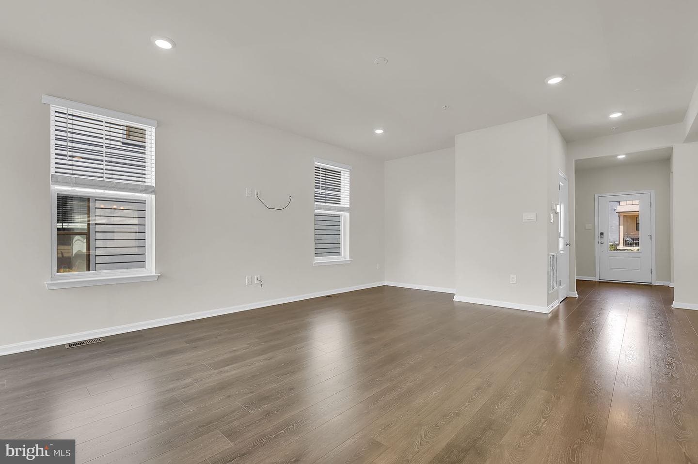 408 Constellation Ln photo 11