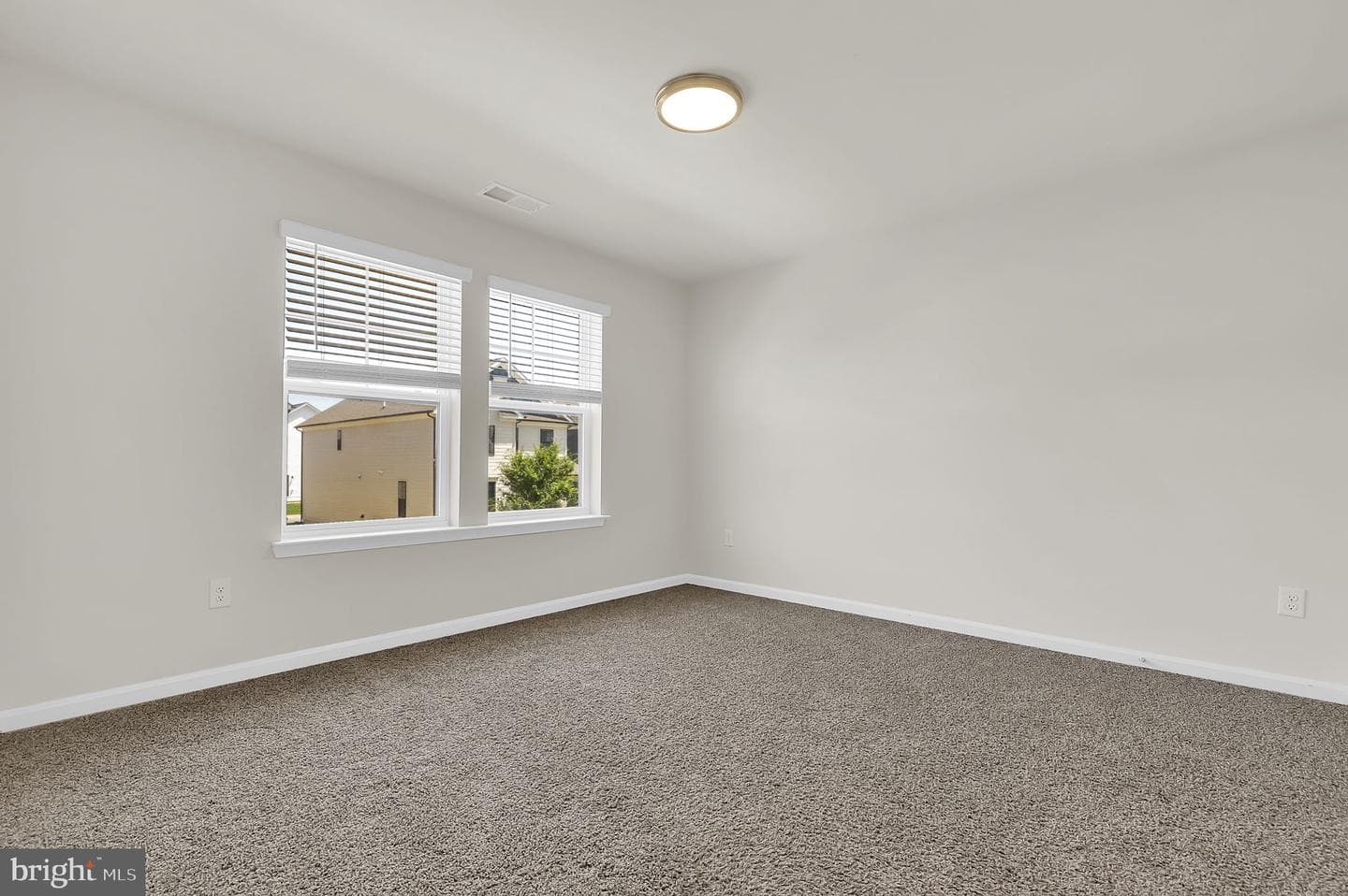 408 Constellation Ln photo 23