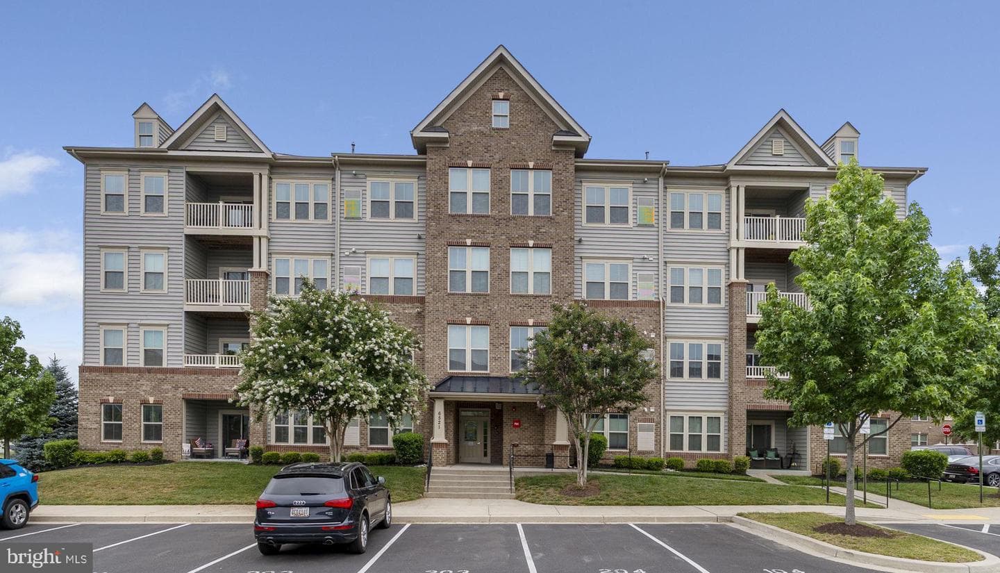 6521 Walcott Lane #402, Frederick