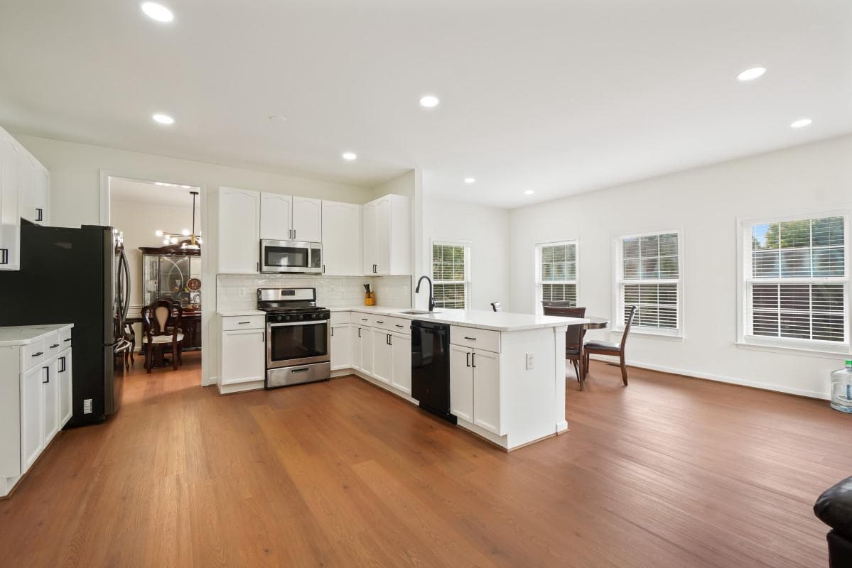 90 Howard Court photo 10