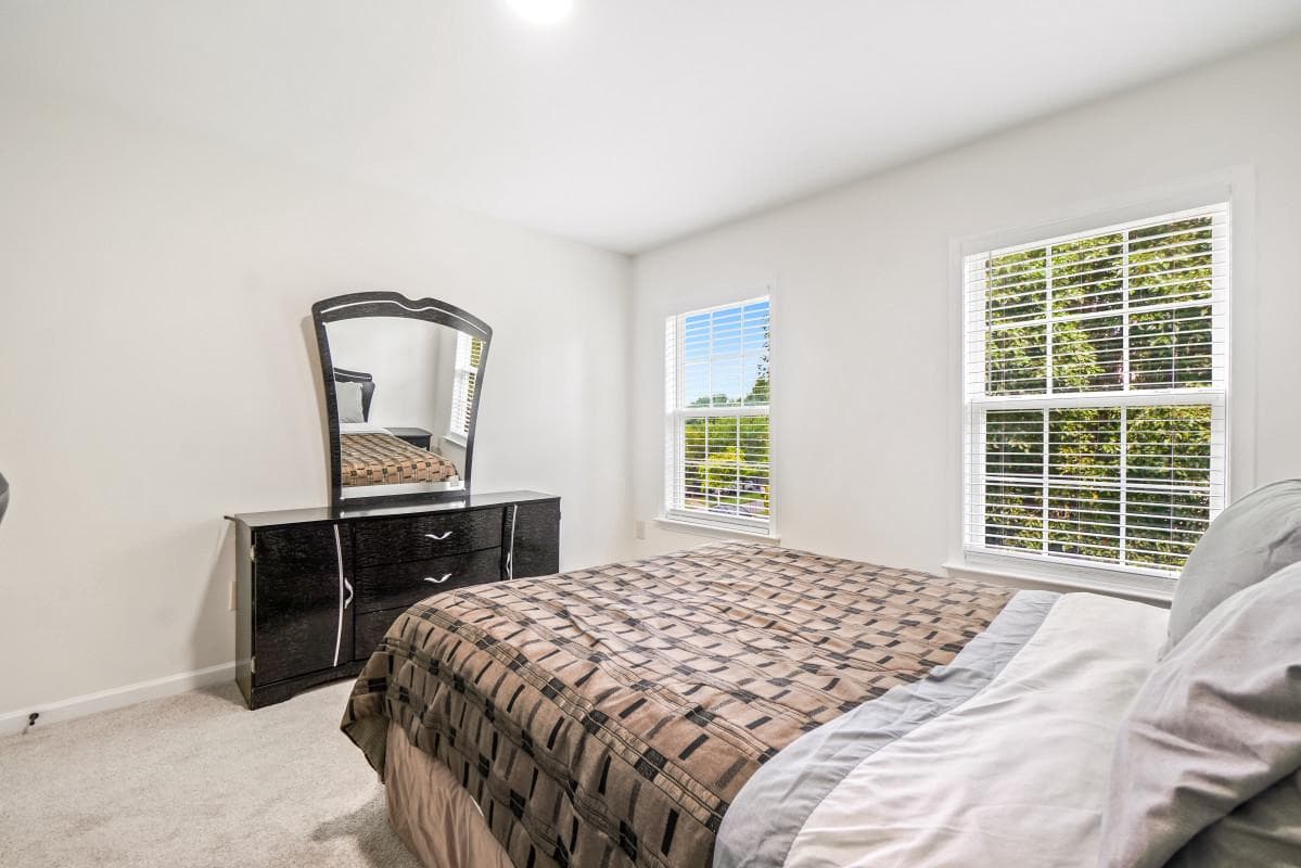 90 Howard Court photo 28