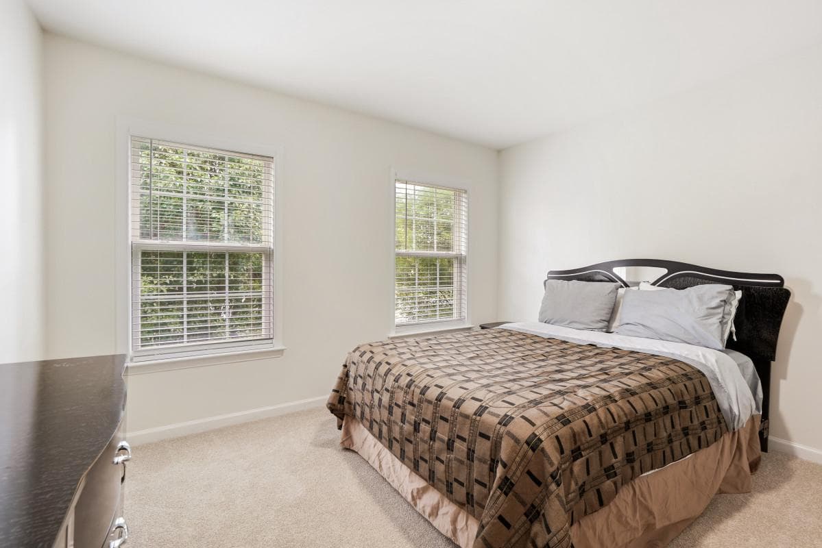 90 Howard Court photo 29