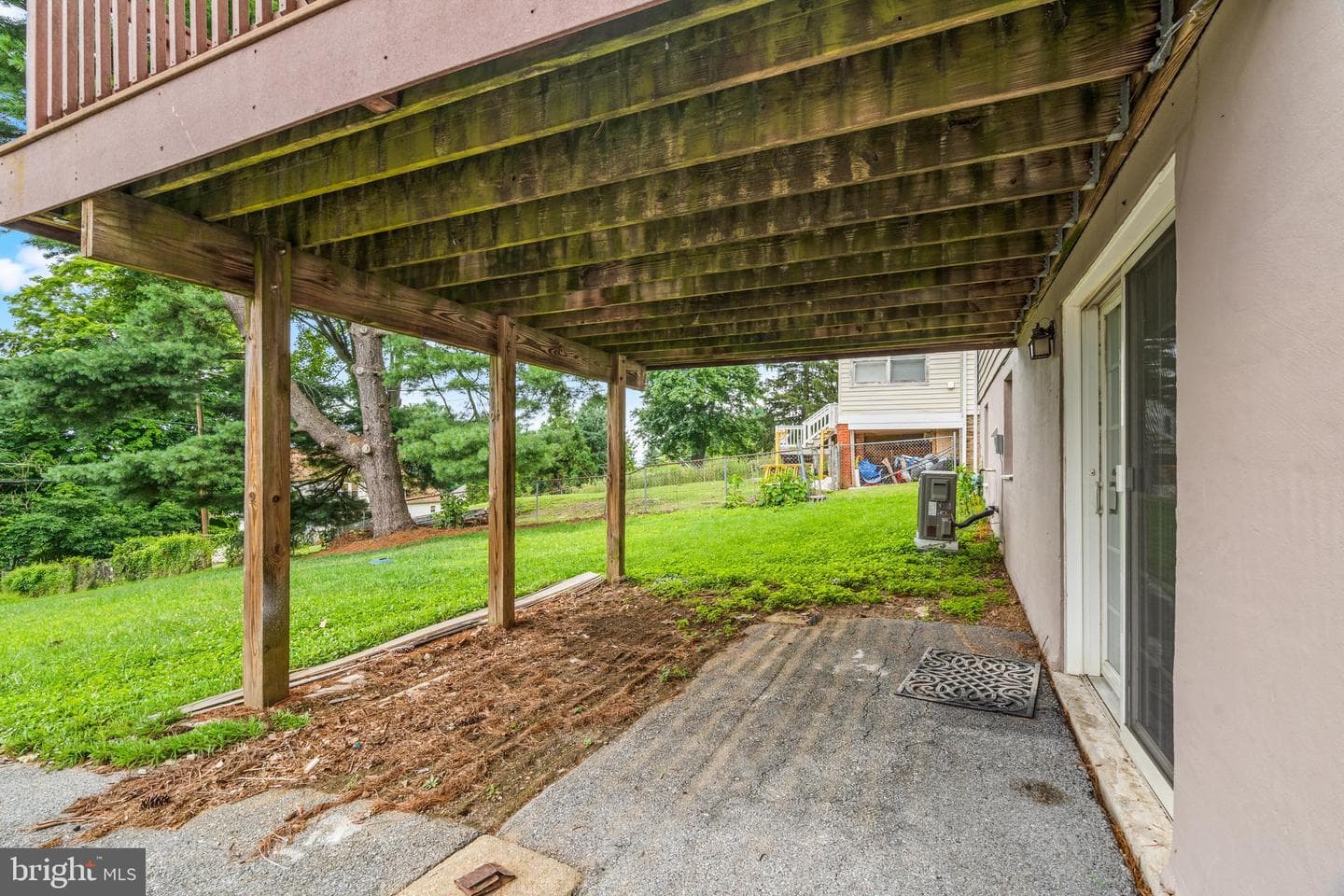 6646 Jefferson Boulevard photo 24