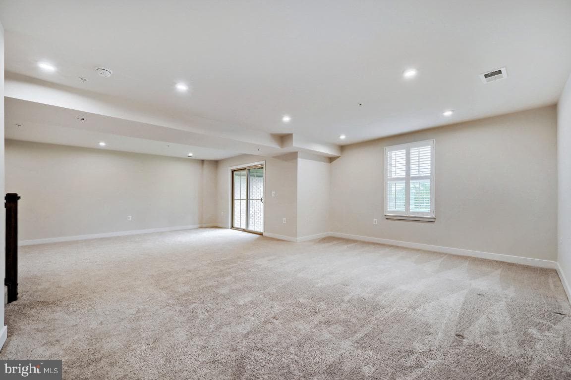 3226 Starlight Street photo 30