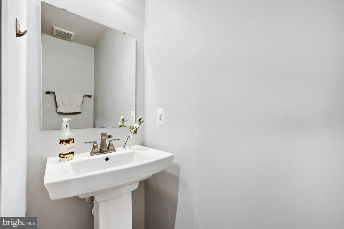 3226 Starlight Street photo 31