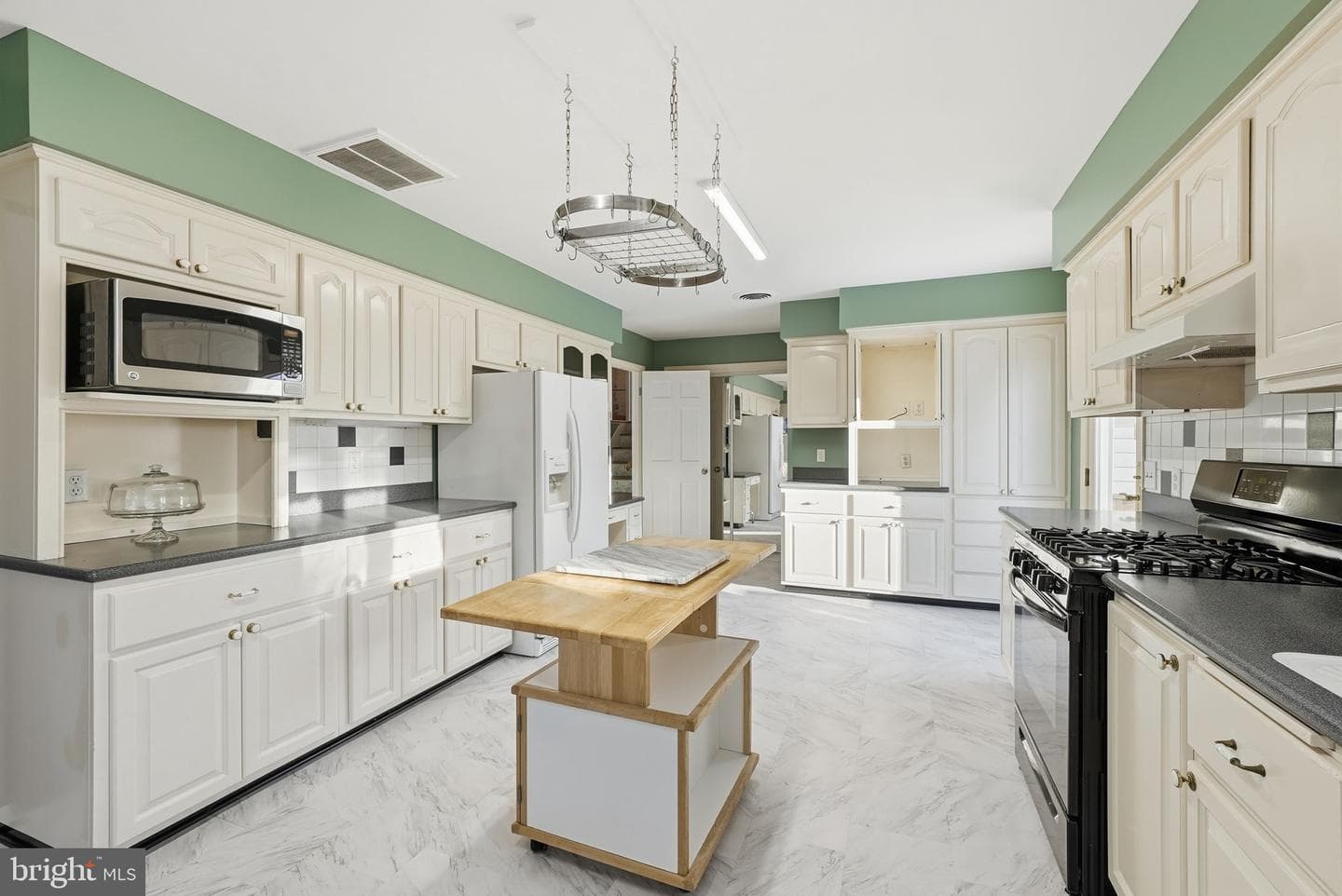 1206 Beechwood Drive, Frederick
