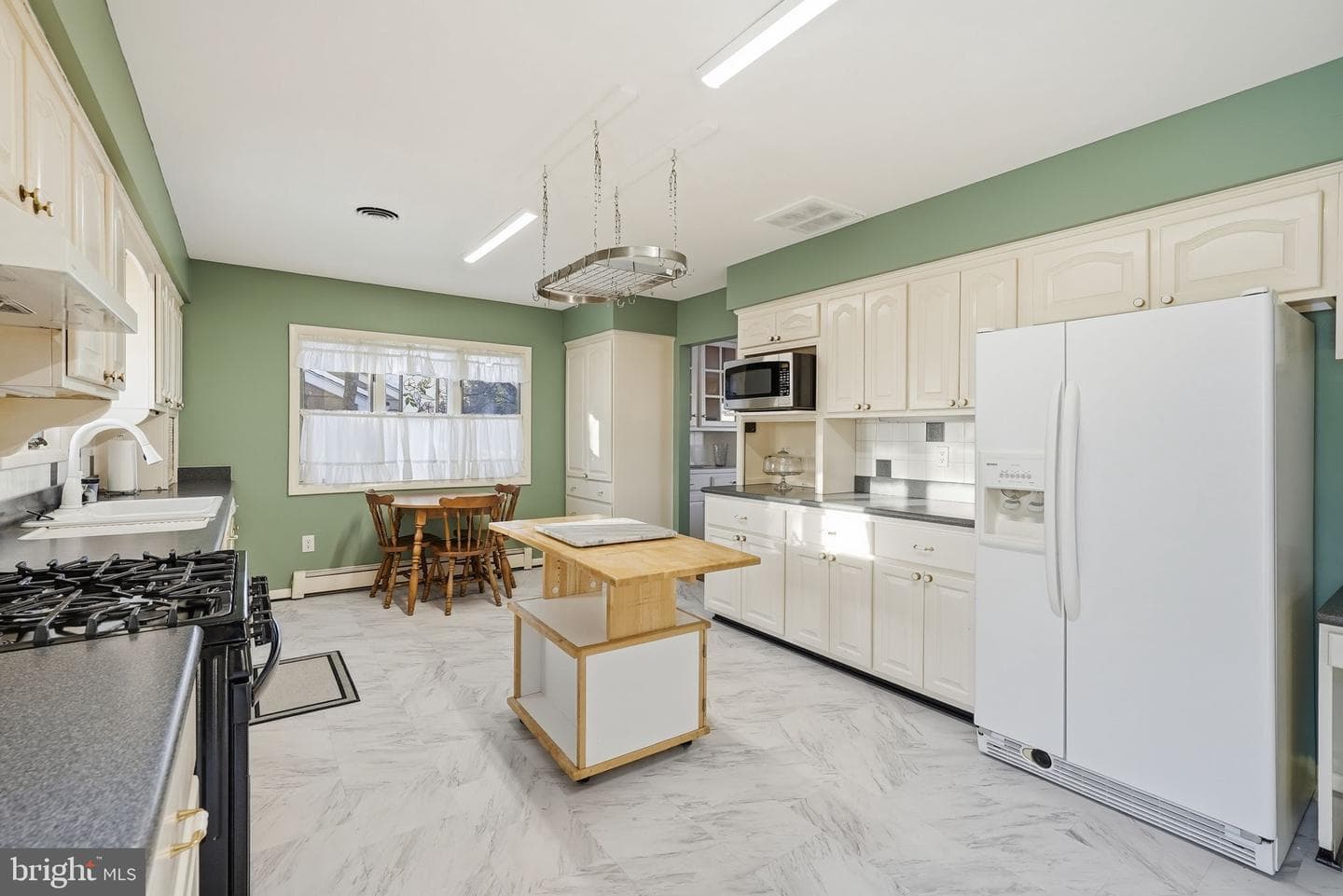 1206 Beechwood Drive photo 5