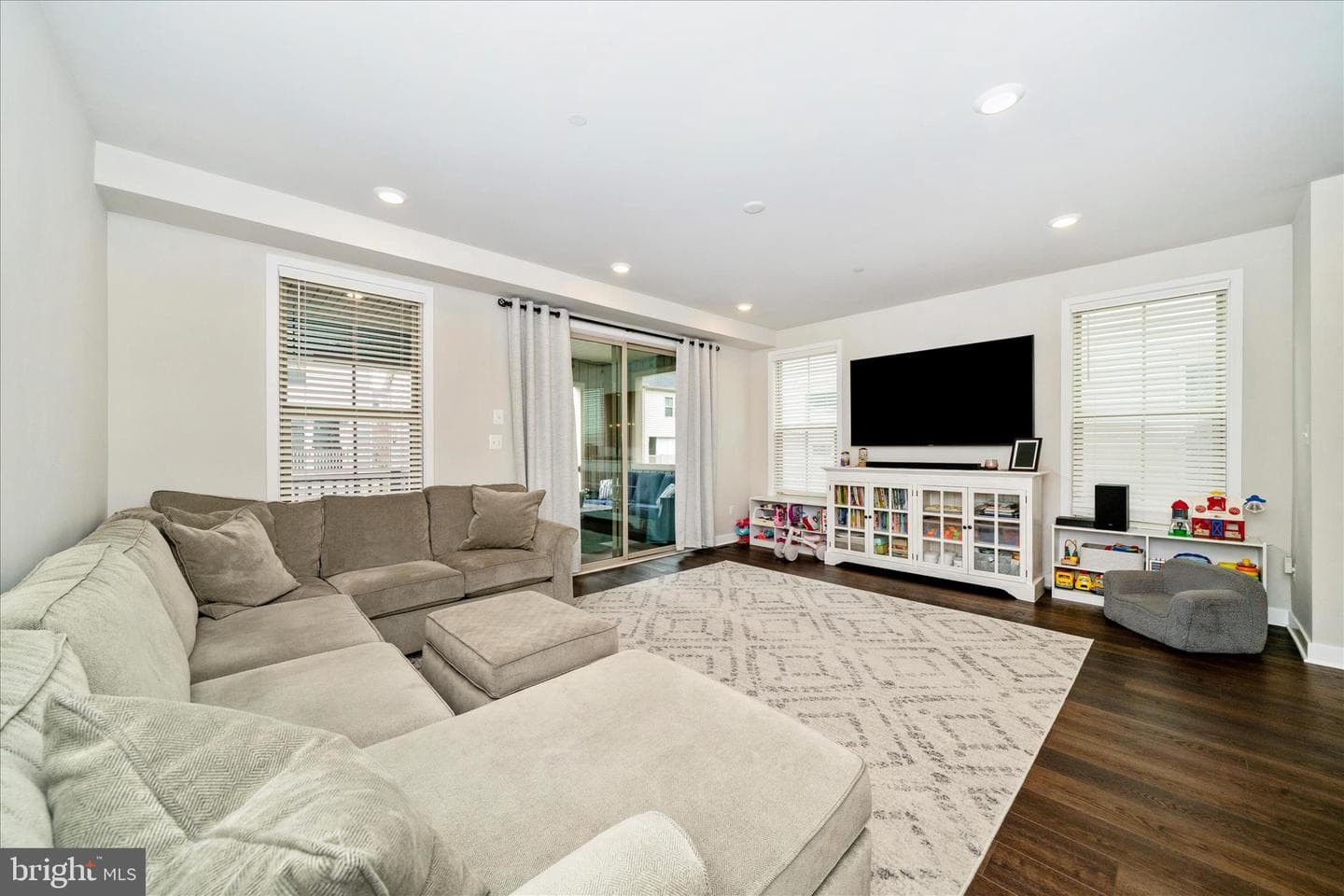 4730 Black Eyed Susan Mews photo 10