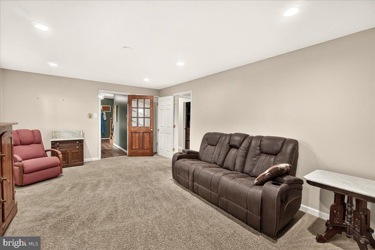 6144 Mount Phillip Road photo 7