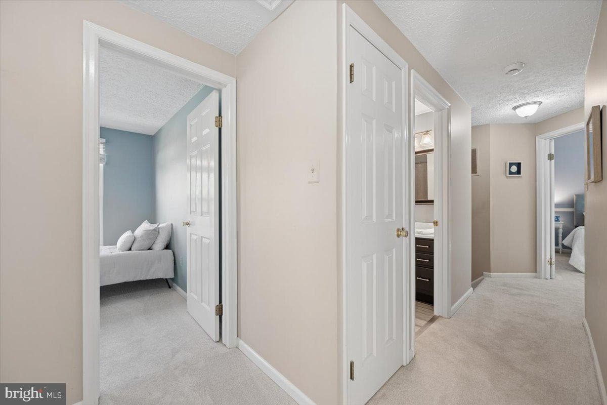 6396 Devonshire Lane photo 28