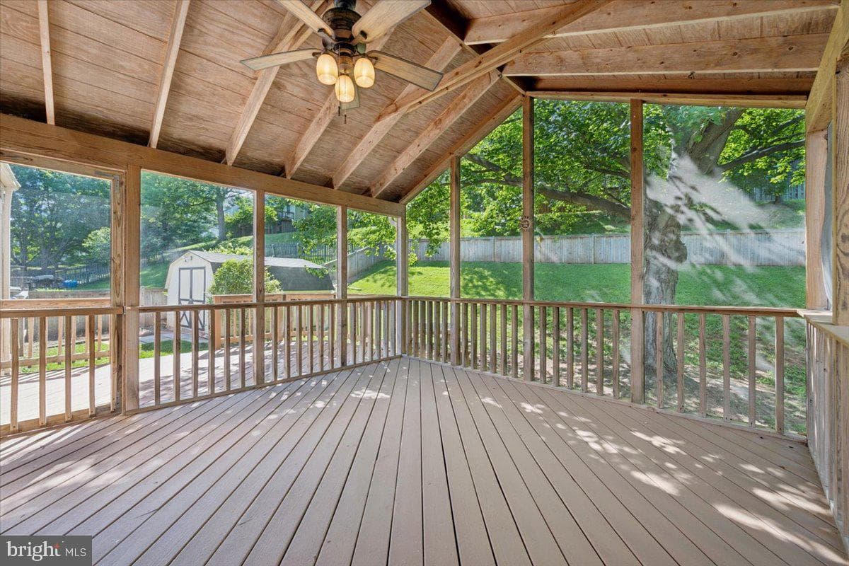 6396 Devonshire Lane photo 41