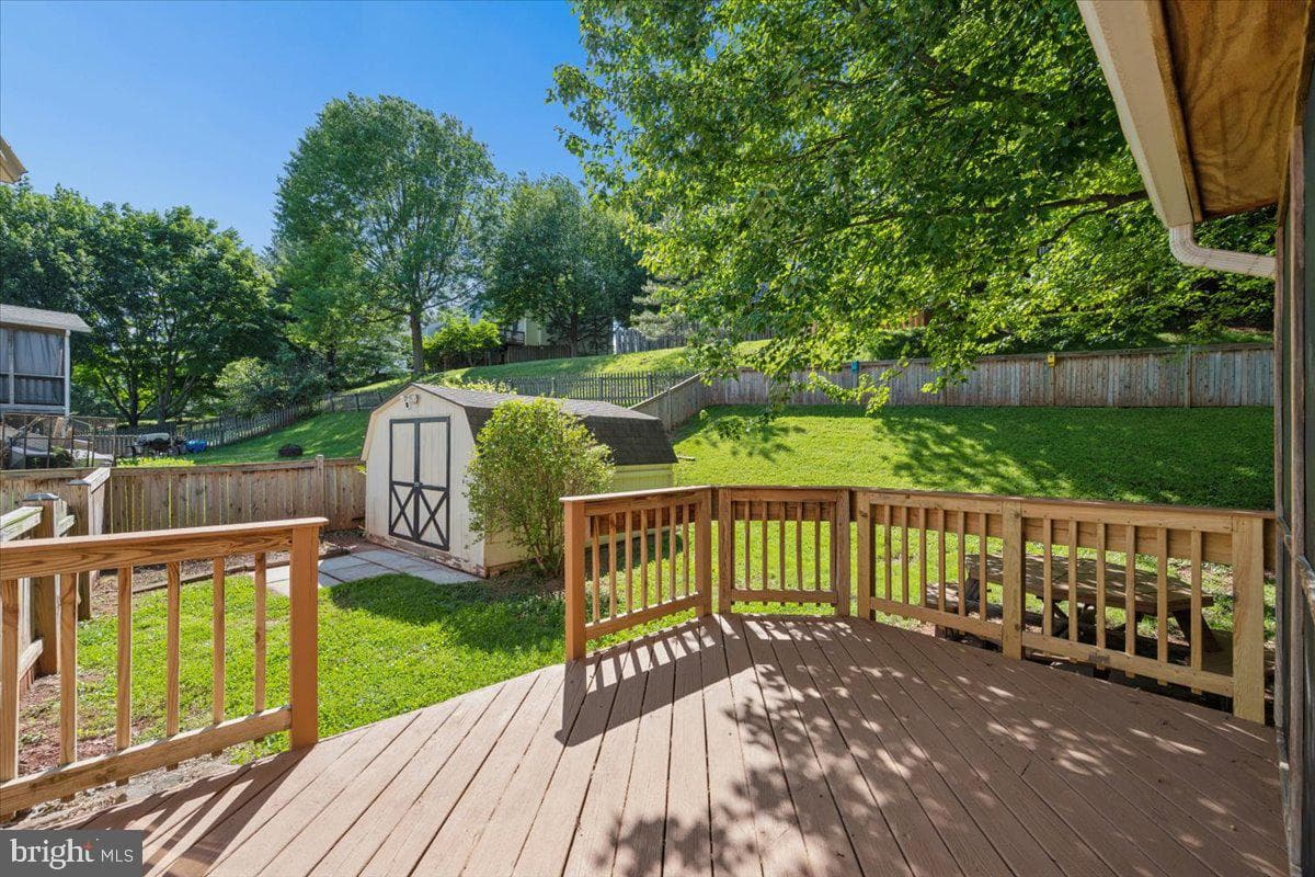 6396 Devonshire Lane photo 42