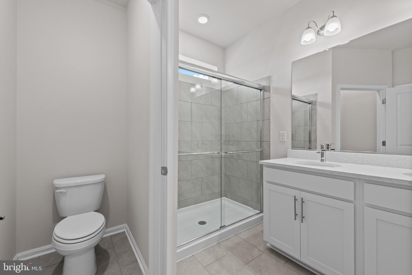 341 Ensemble Way photo 33
