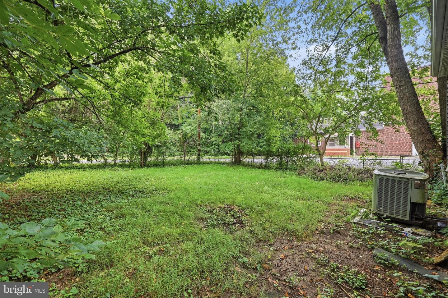 323 E Potomac Street photo 46