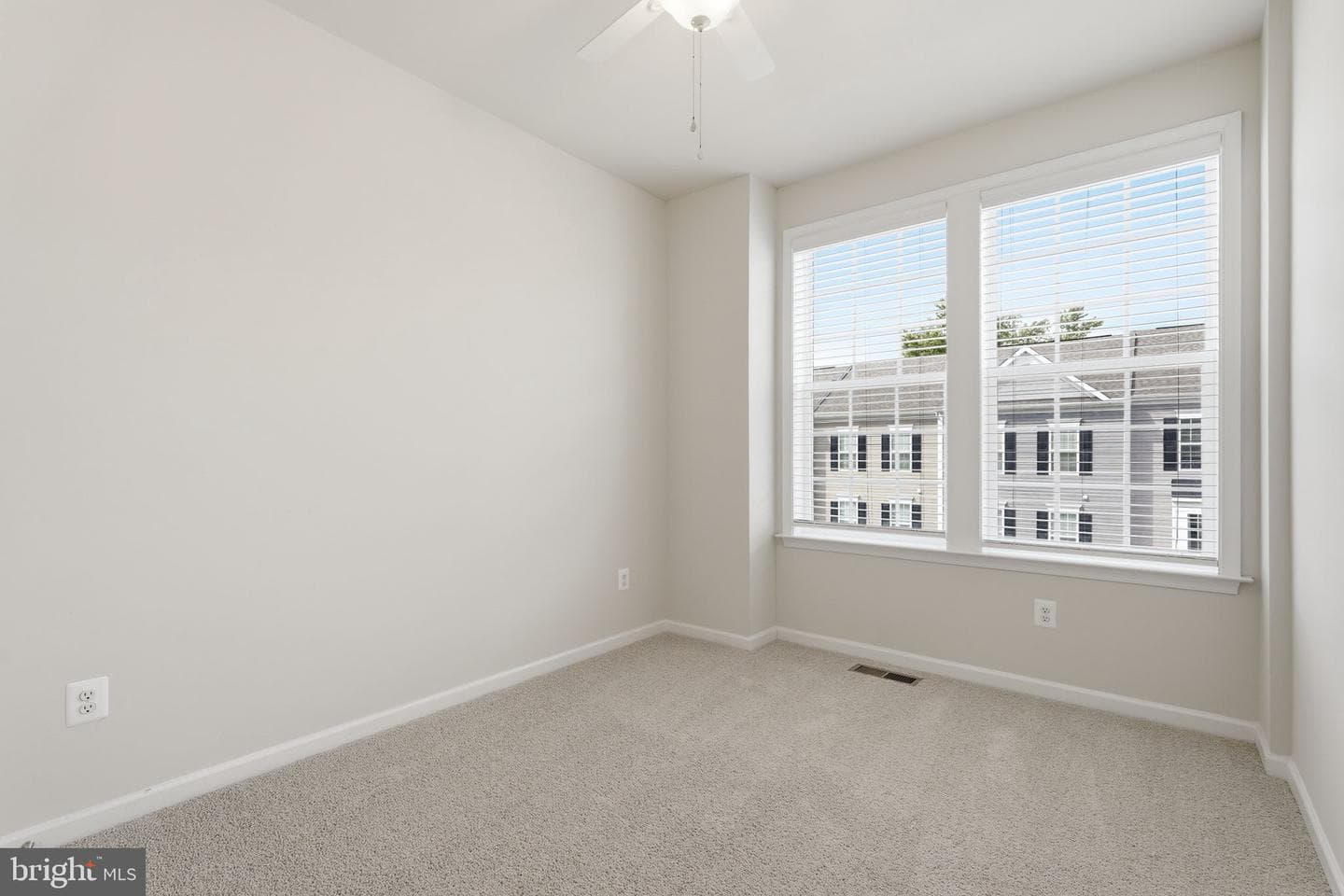 304 Spring Bank Way photo 18