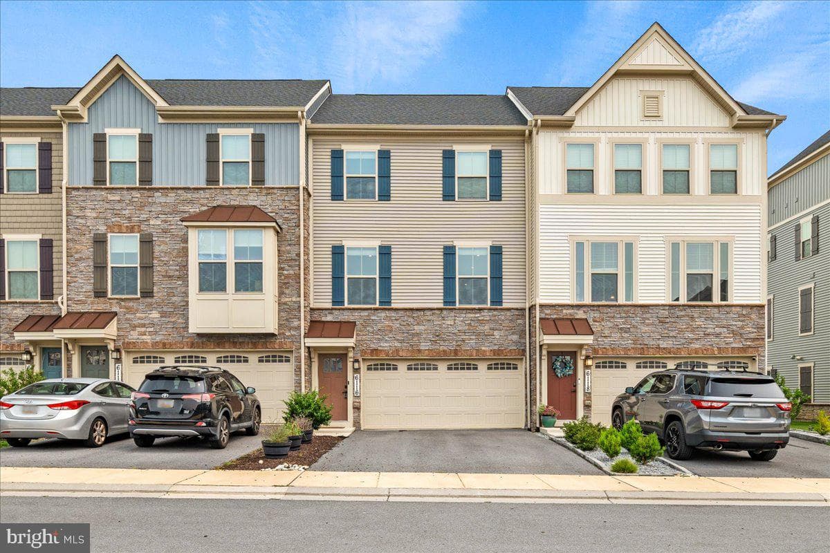6116 Goshawk Street, New Market