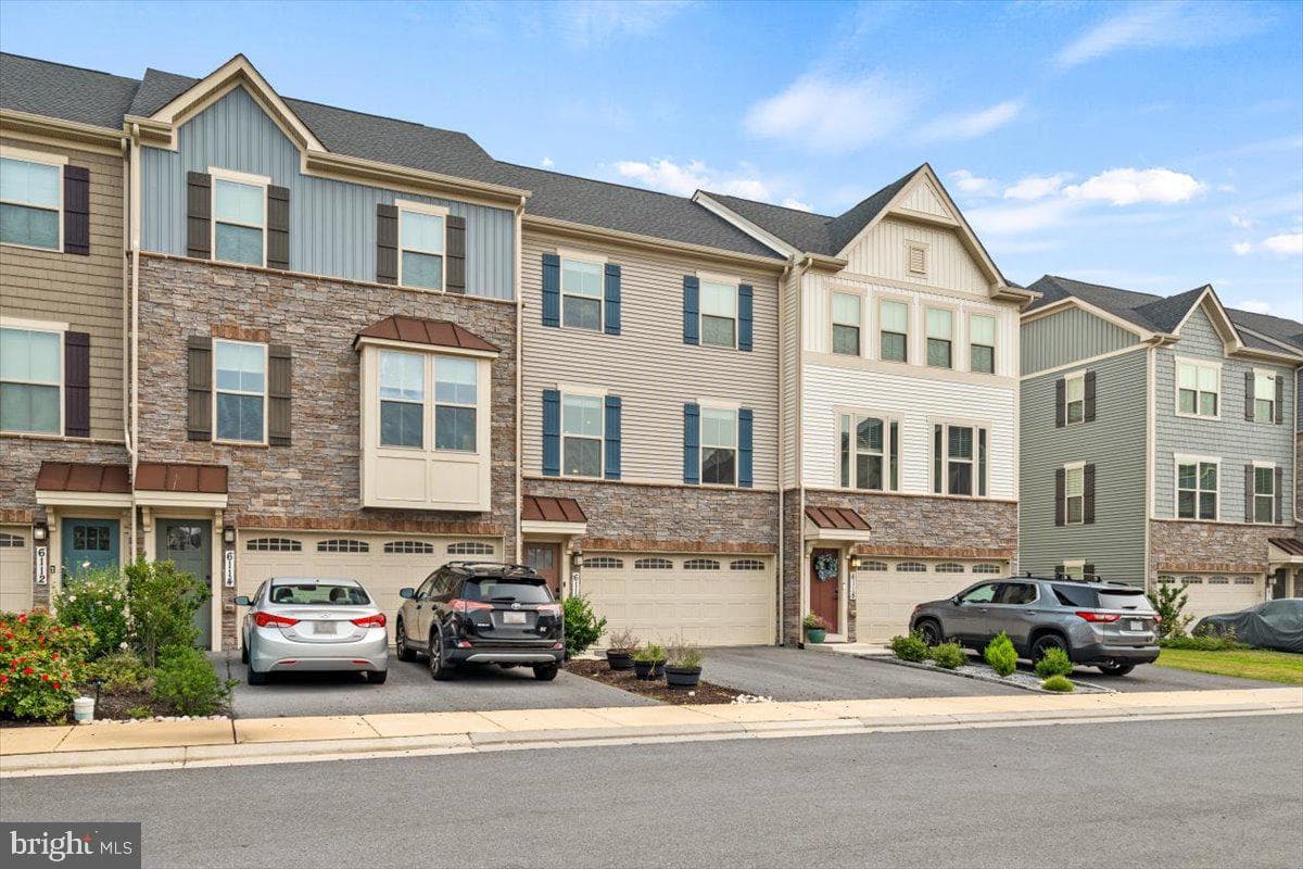 6116 Goshawk Street, New Market