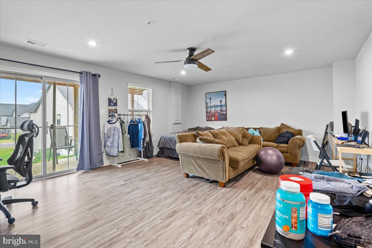 6116 Goshawk Street photo 28